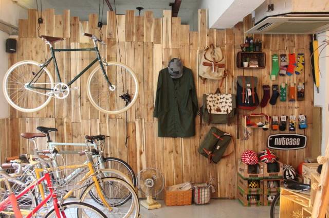 香港奇葩咖啡廳清單:買文具修單車葛優躺,就是不讓你好好喝咖啡!